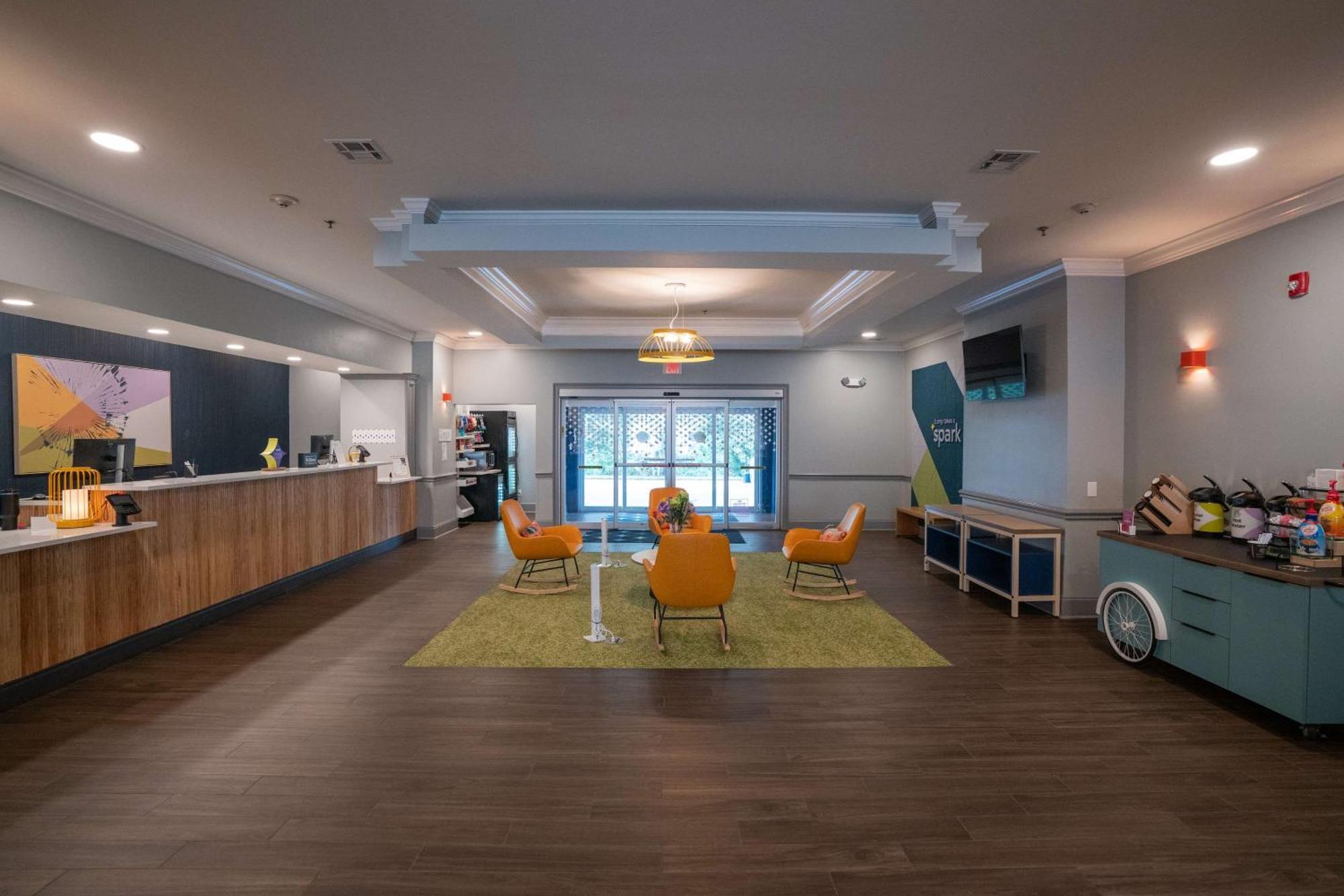 Spark By Hilton Brandon Kültér fotó